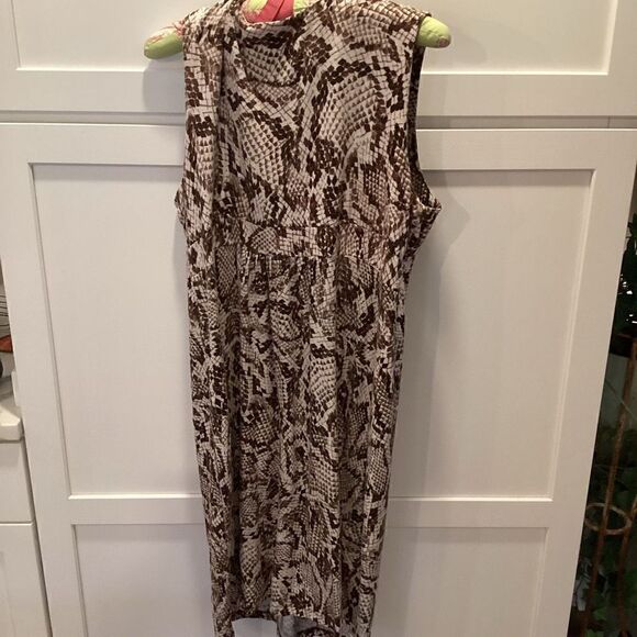 Chico’s Womens Animal Print Shift Dress Sz 2 Stretch Brown - Picture 5 of 9